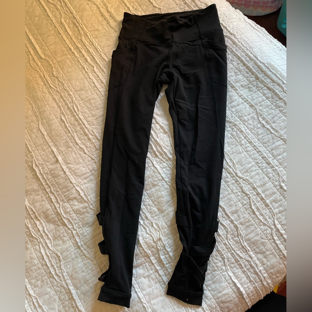 Black Ruffle leggings